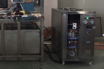 風冷式冷水機組風扇不運行是什么原因？