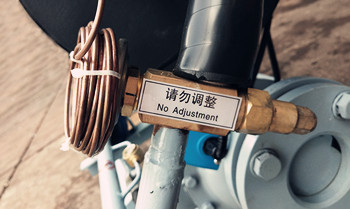 風冷箱式冷水機停機時應該注意哪些？