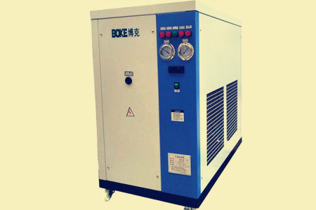 水冷箱式冷水機(jī)和螺桿式機(jī)組有何不同？