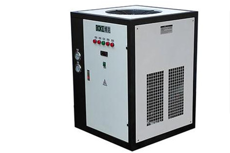 買風冷箱式冷水機時遇到低報價應該怎么辦？